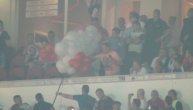Reakcija uprave Partizana kada su im Delije donele džinovski penis od balona u ložu