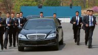 Urnebesno! Obezbeđenje Kim Džong Una na sastanku dveju Koreja svima palo za oko