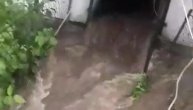 Poplave u Kuršumliji, voda prodrla u kuće