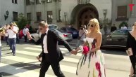 Dragan Stojković Piksi sa suprugom stiže na crkveno venčanje ćerke Anje