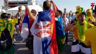 Živa svirka i ludovanje navijača Srbije i Brazila