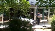Automobil se zakucao u kafić na Banovom brdu u Beogradu