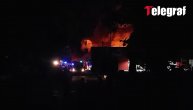 Vatra guta industrijska postrojenja u Zemunu