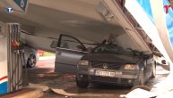 Snažno nevreme u Novom Sadu srušilo benzinsku pumpu