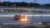 Prvo je završio u plamenu, a onda je auto prešao preko njega!