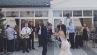 Atmosfera sa svadbe brata Vuka Kostića koja je okupila dobar deo srpske glumačke scene