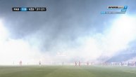Prekinut meč Partizana! Gusti dim prekrio stadion, baklje gore na jugu