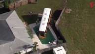 Školski autobus uleteo u bazen na Floridi