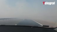 Seljaci zapalili njive, od dima se na autoputu NIŠTA NE VIDI