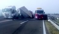 Stravičan lančani sudar na autoputu kod Kragujevca