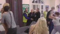 Divljaštvo! Miljana iz sve snage udarila Jelenu Golubović flašom u glavu, ova se srušila na pod