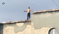 Okončana drama u Novom Sadu: Čovek sišao sa krova zgrade