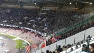 Delije zagrmele stadionom u Napulju pre početka meča