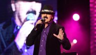 Haris Džinović je ovom pesmom započeo koncert u Sava Centru
