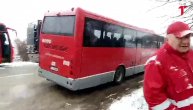 Puni autobusi ljudi iz Jasenovika na putu sigurnosti