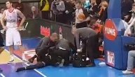 Košarkaš Partizana udario licem o parket i krvav napustio halu