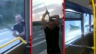 Splićanin nasrnuo na autobus brisačem dok su putnici bili unutra