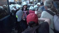Žestok sukob policije i demonstranata, jedna osoba uhapšena