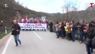 Pristalice Aleksandra Vučića sa Kosova krenule na miting u Beogradu