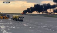Avion na aerodromu u Moskvi u plamenu, ima mrtvih