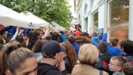 Još jedan stampedo u Srbiji zbog jutjubera, klinci gazili sve pred sobom