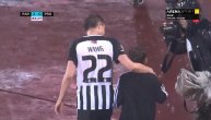 Suze na terenu, ali i tribinama: Trenutak kada se Saša Ilić oprostio od fudbala