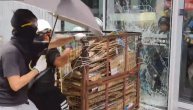 Haos u Hong Kongu: Demonstranti razbili staklo, upali u zgradu Parlamenta