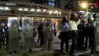 U Hong Kongu haos prerasta u pobunu protiv Kine
