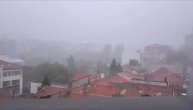 Zar opet? Mrak nad Beogradom, oluja i grad paralisali prestonicu
