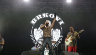 Turbofolk, pank i rok u jednom: Brkovi "zapalili" Ušće!