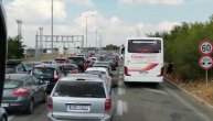 Ogromne gužve na granici Makedonije i Srbije