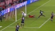 Zvezda se dobro držala sve do 33. minuta, a onda je Bajern poveo
