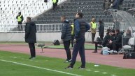 Ovako je trener Voše Nenad Lalatović reagovao kad je sviran penal Partizanu