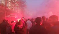 Crveno ludilo zahvatilo Atinu: Navijači Crvene zvezde i Olimpijakosa krenuli ka stadionu