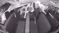 Jezivo prevrtanje školskog autobusa