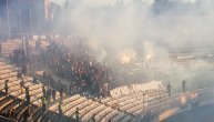 Navijači Partizana napravili bakljadu i zadimili ceo teren na stadionu u Humskoj