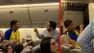 Pijani putnik pravio haos u avionu: "Ukrao je alkohol i mokrio između sedišta"
