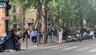 Parižani zaplesali na ulici, prkoseći karantinu