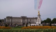 Neverovatan prizor u Londonu: "Crvene strele" obojile nebo iznad Bakingemske palate