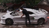 Automobili iz snova za samo 600 dolara: Jutjuberi iz Vijetnama napravili Lamborghini i Bugatti