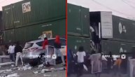Razbojnici iskoristili demonstracije pa započeli masovnu pljačku voza