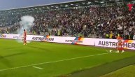 Navijači Partizana pogodili Mirka Ivanića u glavu