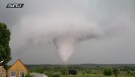 Neverovatno! Tornado hara bespućima Rusija