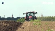 Poljski radovi u punom jeku uprkos epidemiji i vremenu