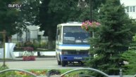 Napadač bacio bombu na policiju, oteo autobus sa trudnicom i decom: Filmska drama u Lucku