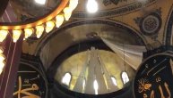 Evo kako danas izgleda unutrašnjost Aja Sofije, freske prekrivene tokom molitve