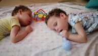 Borba Sava i Nauma Ivanova, dvogodišnjih blizanaca, koji moraju na operaciju matičnim ćelijama