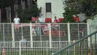 Najverniji navijači Zvezde i Čukaričkog našli način da gledaju utakmicu