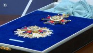 Evo kako izgleda orden koji je predsednik Srbije uručio Knezu Albertu II od Monaka