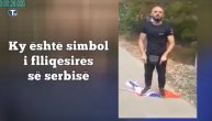Dvojica Albanaca skinuli i izgazili srpsku zastavu kod Leposavića